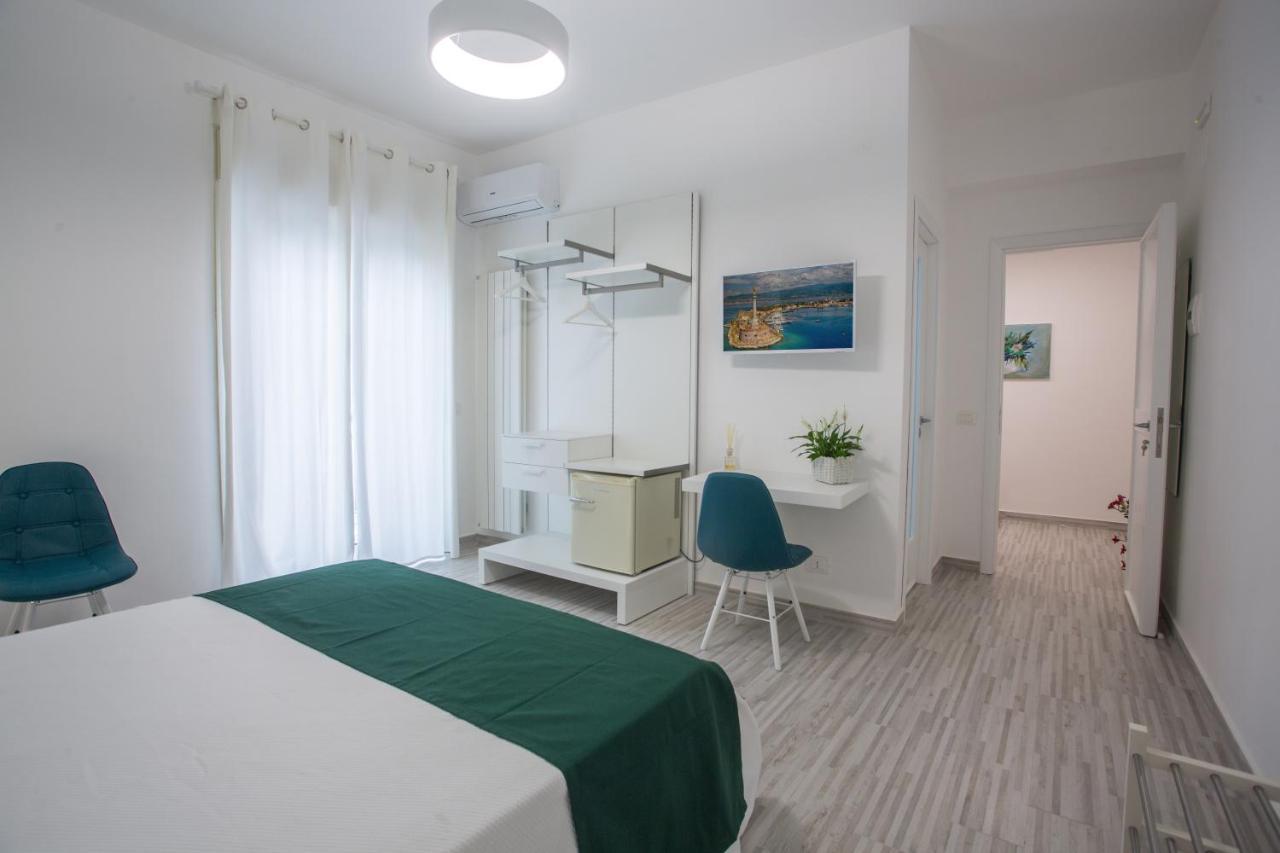 B&B Al Centro Мессина Экстерьер фото